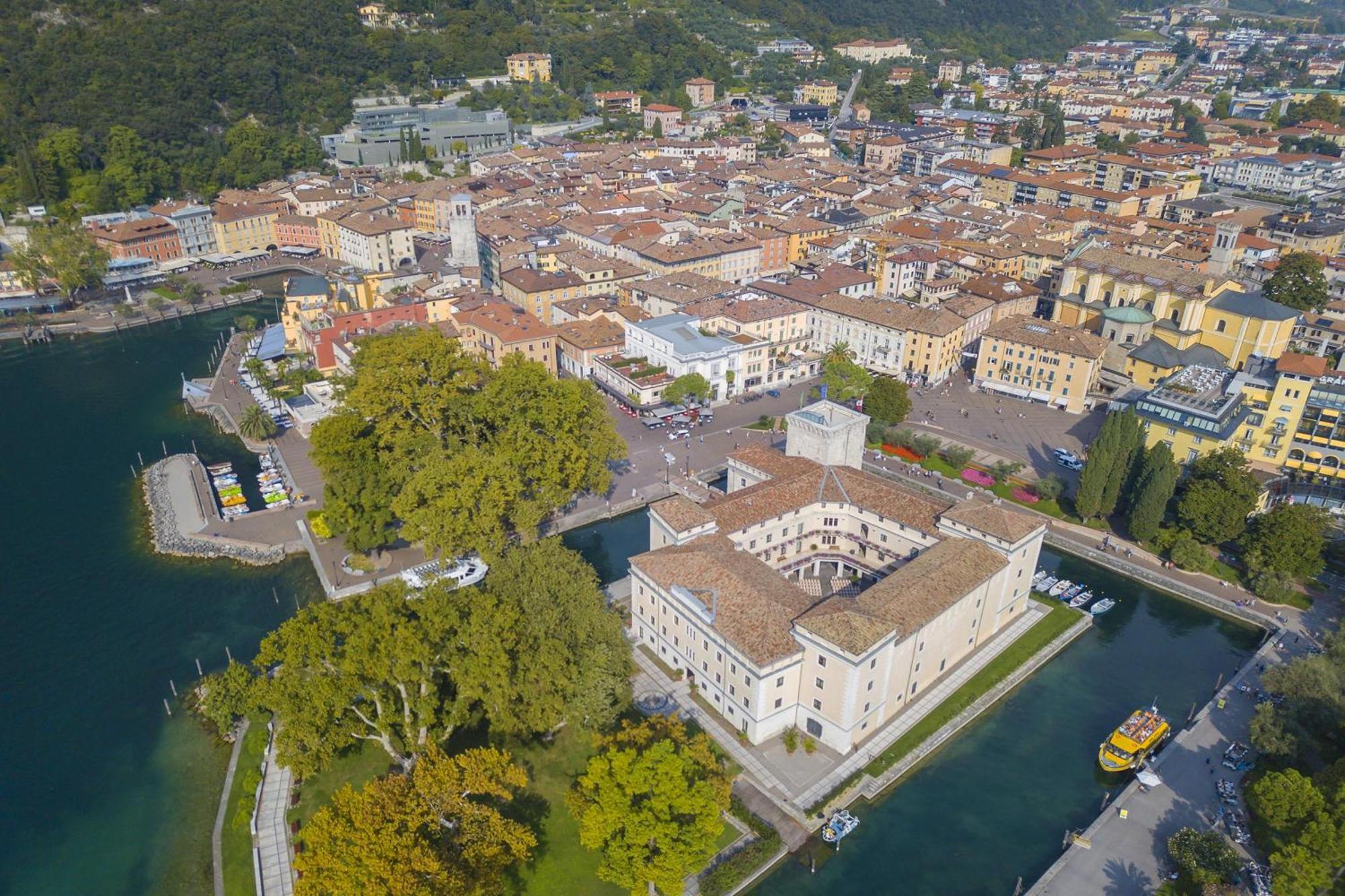 Residenza Rocca Del Lago 4 - Happy Rentals Riva del Garda Exterior photo